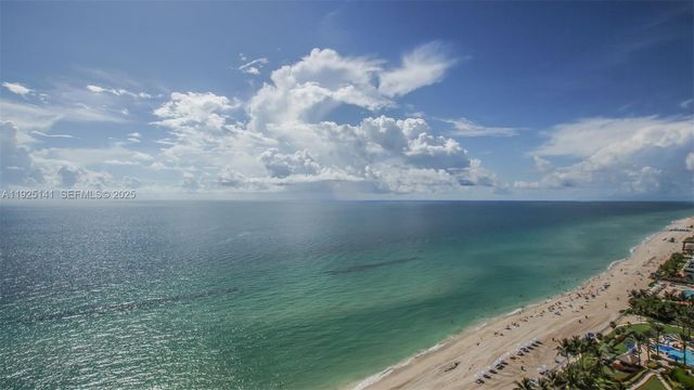 19575 COLLINS AV 19, Sunny Isles Beach, FL 33160