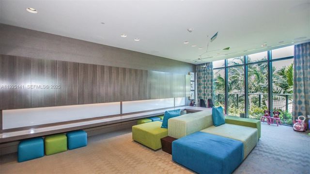 19575 COLLINS AV 19, Sunny Isles Beach, FL 33160