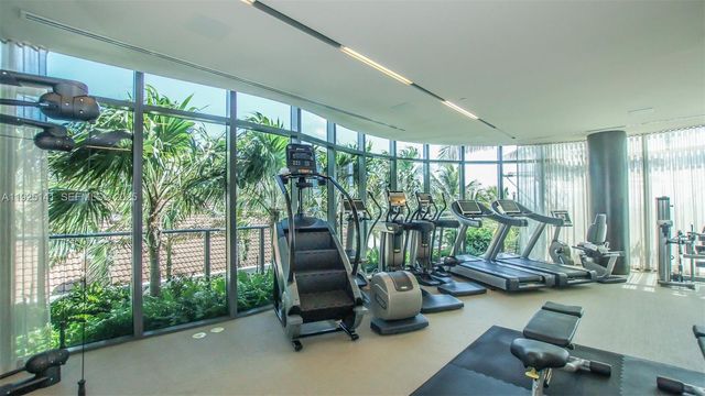 19575 COLLINS AV 19, Sunny Isles Beach, FL 33160