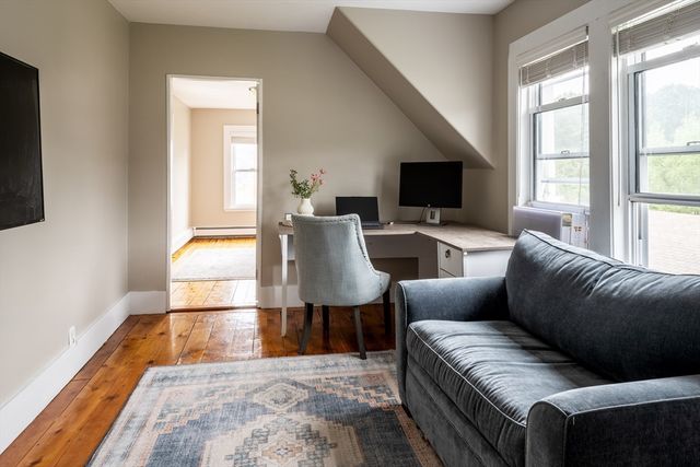101 Bartholomew St, Peabody, MA 01960