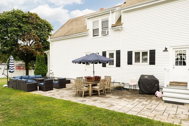 101 Bartholomew St, Peabody, MA 01960