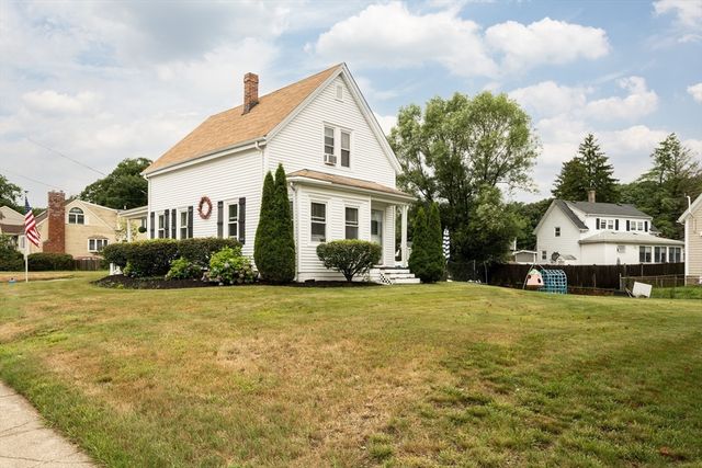 101 Bartholomew St, Peabody, MA 01960