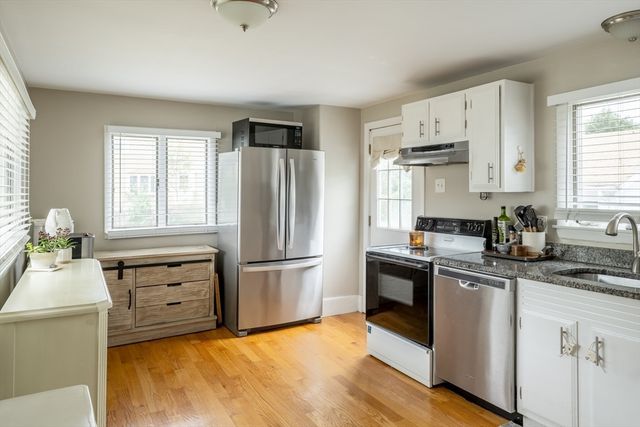 101 Bartholomew St, Peabody, MA 01960