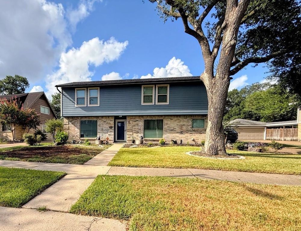 8119 Silent Cedars Drive, Houston, TX 77095