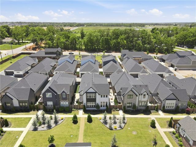 3501 SW Awakening Avenue, Bentonville, AR 72713
