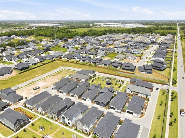 3501 SW Awakening Avenue, Bentonville, AR 72713