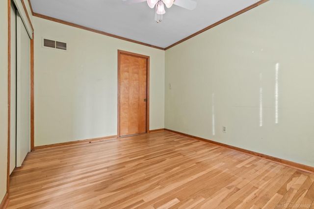 21518 Briarcliff Street, St Clair Shores, MI 48082