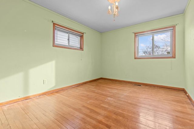 21518 Briarcliff Street, St Clair Shores, MI 48082