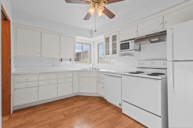 21518 Briarcliff Street, St Clair Shores, MI 48082