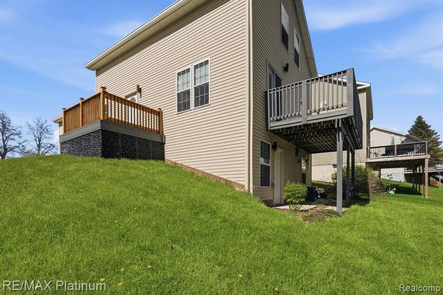 2428 Fisher Road, Howell, MI 48855