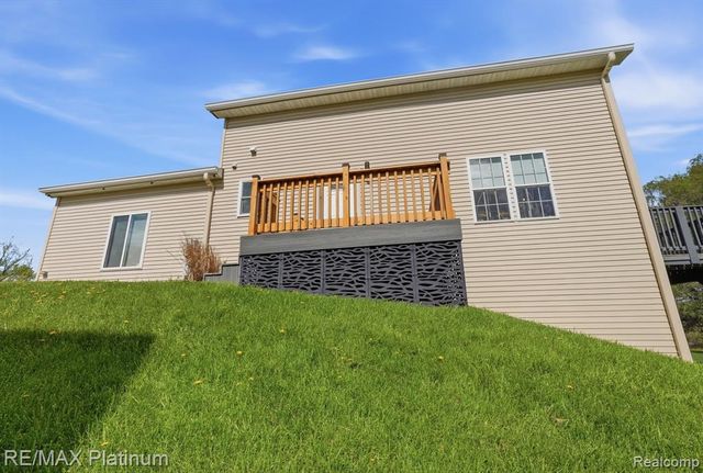 2428 Fisher Road, Howell, MI 48855