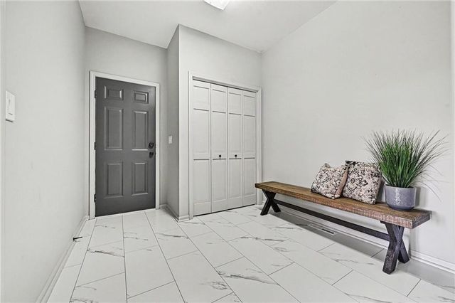 4204 SE Wingate Circle, Blue Springs, MO 64014