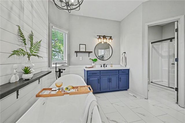 4204 SE Wingate Circle, Blue Springs, MO 64014