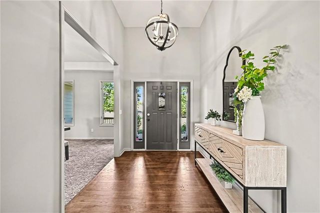 4204 SE Wingate Circle, Blue Springs, MO 64014