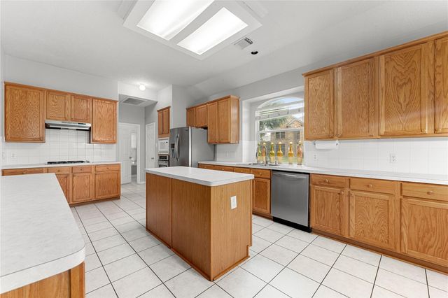 4903 Cedar Cove Drive, Baytown, TX 77521