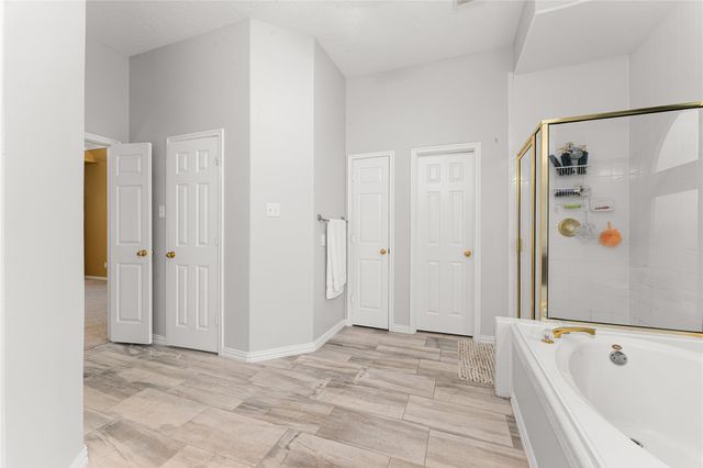 4903 Cedar Cove Drive, Baytown, TX 77521