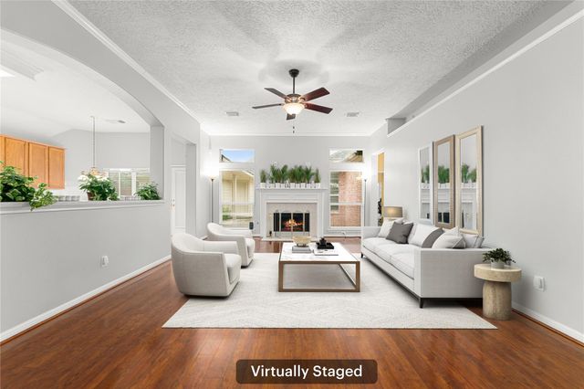 4903 Cedar Cove Drive, Baytown, TX 77521