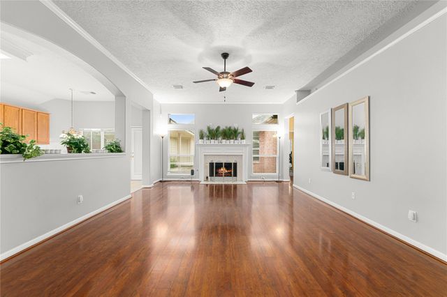4903 Cedar Cove Drive, Baytown, TX 77521