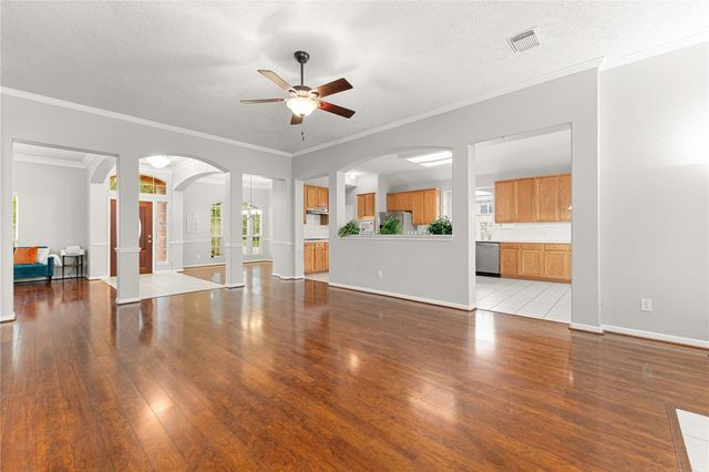 4903 Cedar Cove Drive, Baytown, TX 77521