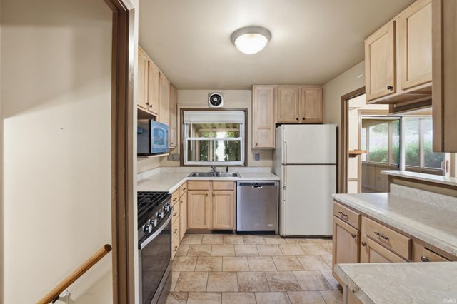 831 W Briarcliff Drive, Bloomington, IN 47404