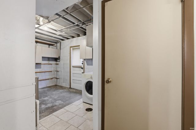 831 W Briarcliff Drive, Bloomington, IN 47404