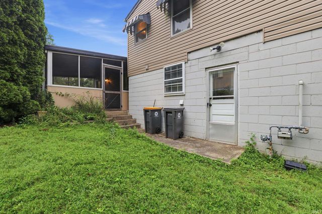 831 W Briarcliff Drive, Bloomington, IN 47404