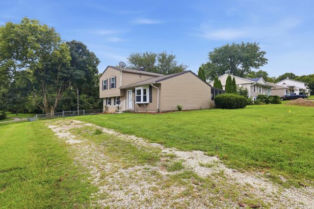 831 W Briarcliff Drive, Bloomington, IN 47404