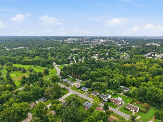 831 W Briarcliff Drive, Bloomington, IN 47404