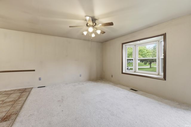 831 W Briarcliff Drive, Bloomington, IN 47404