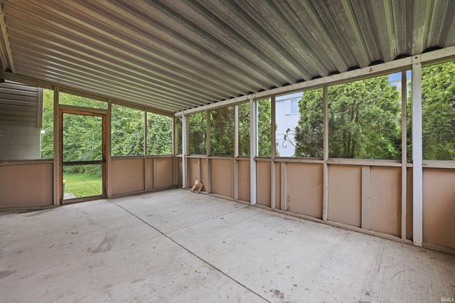 831 W Briarcliff Drive, Bloomington, IN 47404