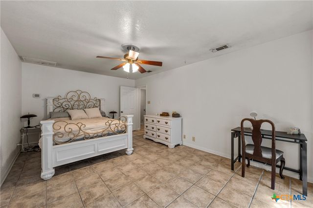 2723 Canyon Oaks Court, Temple, TX 76502