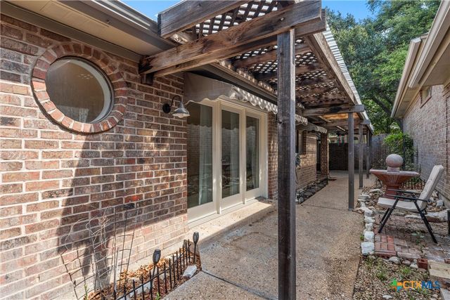 2723 Canyon Oaks Court, Temple, TX 76502