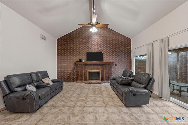 2723 Canyon Oaks Court, Temple, TX 76502