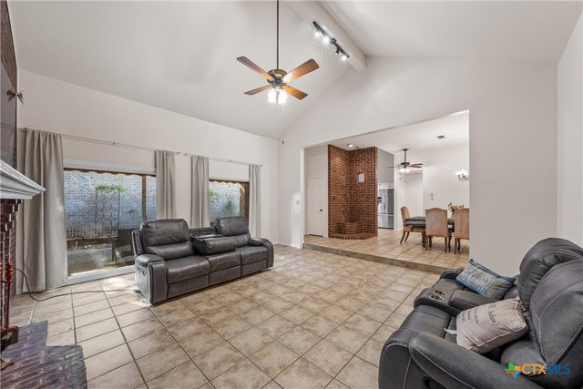 2723 Canyon Oaks Court, Temple, TX 76502
