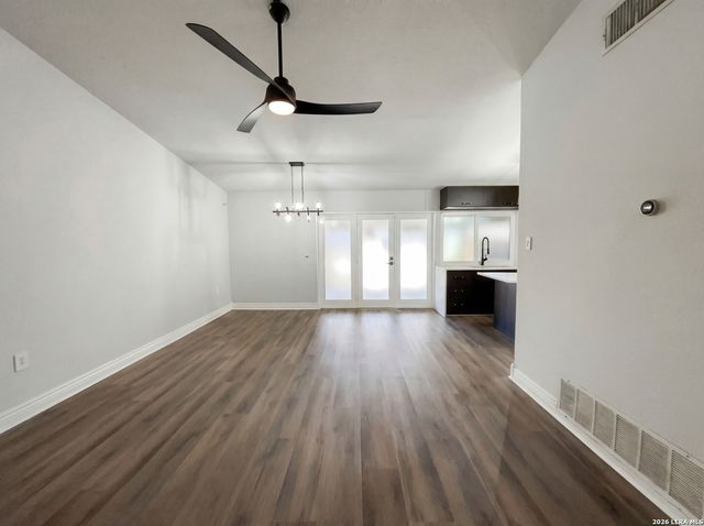 7913 Dry Canyon, Live Oak, TX 78233