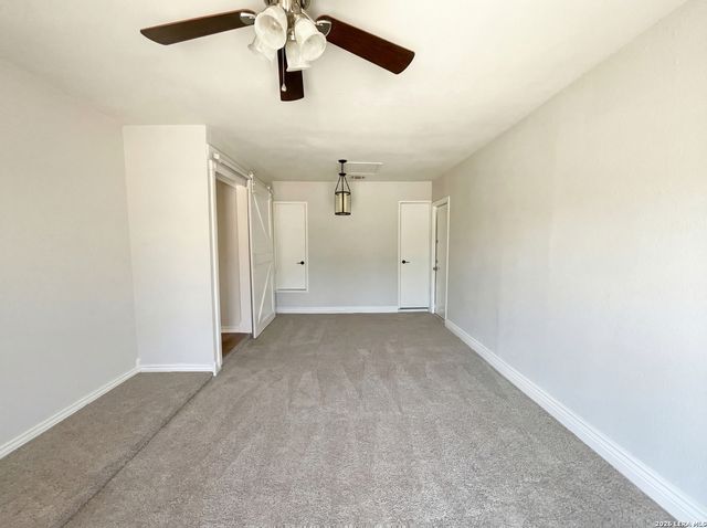 7913 Dry Canyon, Live Oak, TX 78233