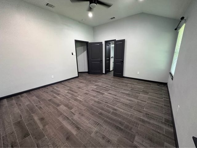 204 Clearwood Drive, Fort Worth, TX 76108