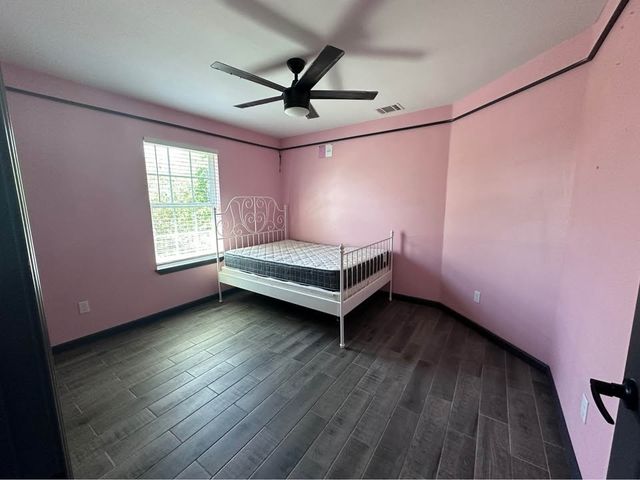 204 Clearwood Drive, Fort Worth, TX 76108