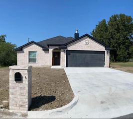 204 Clearwood Drive, Fort Worth, TX 76108