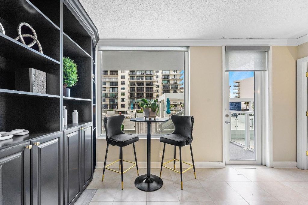 Image 17 of property listing at 3450 S Ocean Boulevard 111, Palm Beach, FL 33480