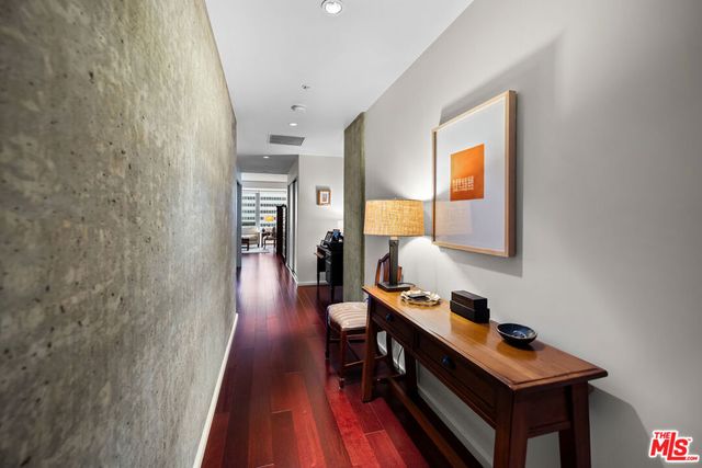 1155 S Grand Avenue 1111, Los Angeles, CA 90015