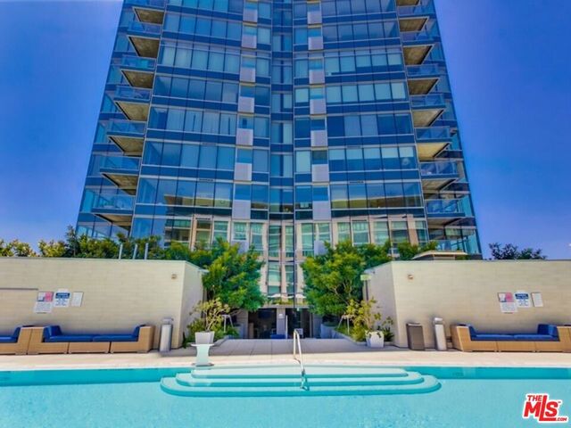 1155 S Grand Avenue 1111, Los Angeles, CA 90015