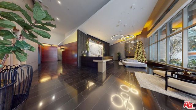 1155 S Grand Avenue 1111, Los Angeles, CA 90015