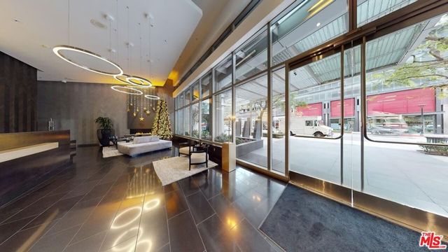 1155 S Grand Avenue 1111, Los Angeles, CA 90015