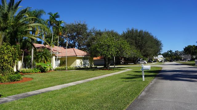 12629 Buckland Street, Wellington, FL 33414