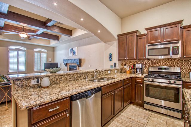 3207 CHRISTIAN CUNNINGHAM, El Paso, TX 79938