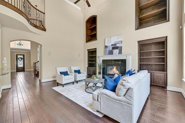 2304 Halls Creek Court, Friendswood, TX 77546