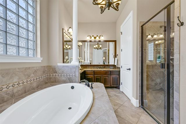 2304 Halls Creek Court, Friendswood, TX 77546