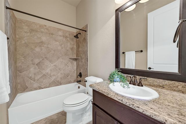 2304 Halls Creek Court, Friendswood, TX 77546