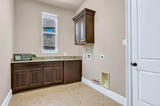 2304 Halls Creek Court, Friendswood, TX 77546